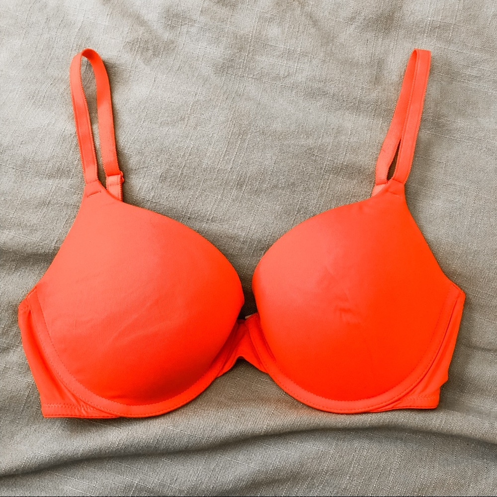 PINK Wear Everywhere Push Up Bra
